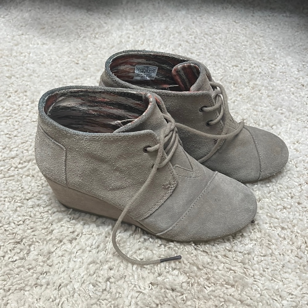 Toms neutral booties